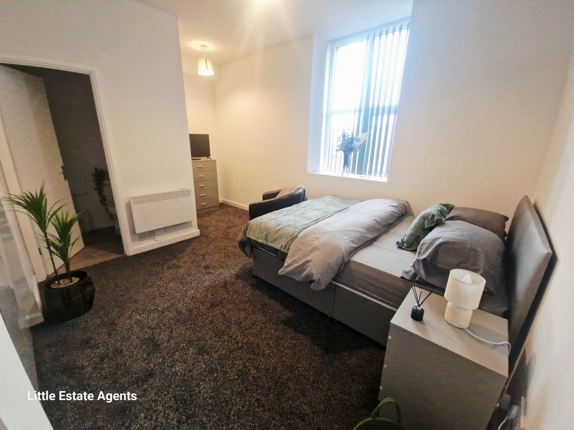 Room 6 82A, Claughton Street, St. Helens photo 2