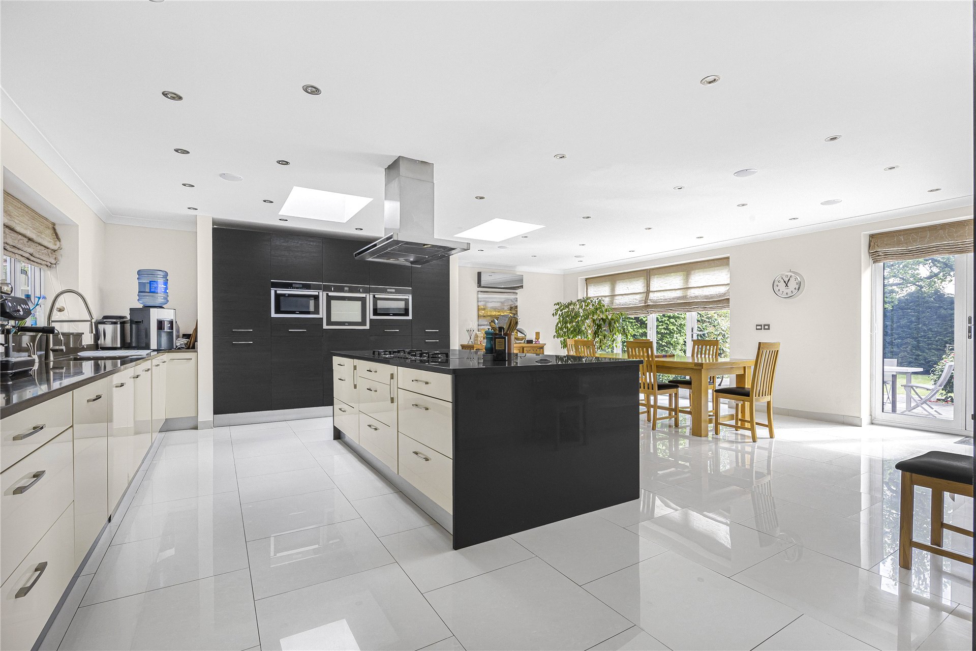 7 bedroom detached house for sale 0