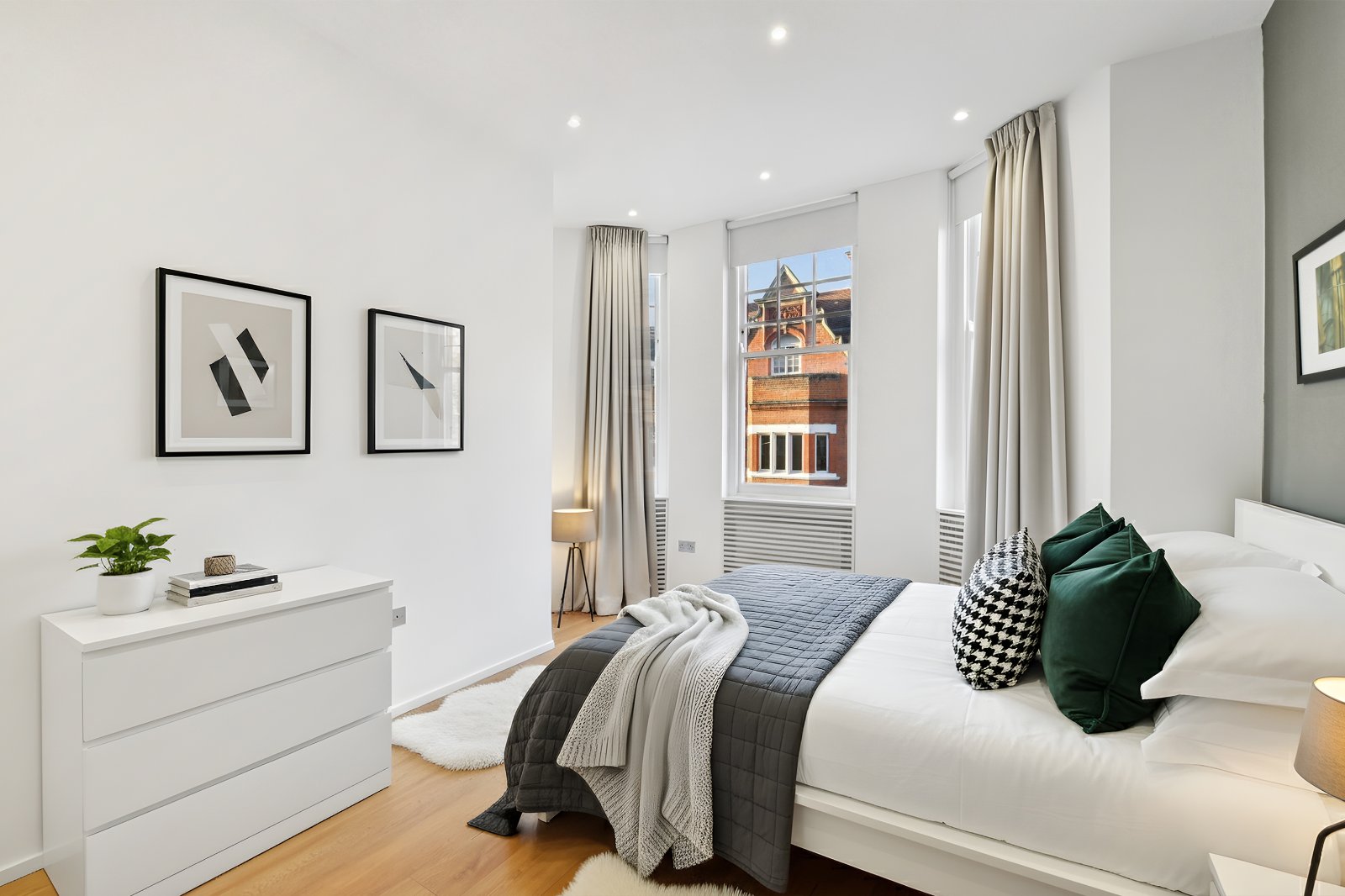 2 bedroom flat for sale 0