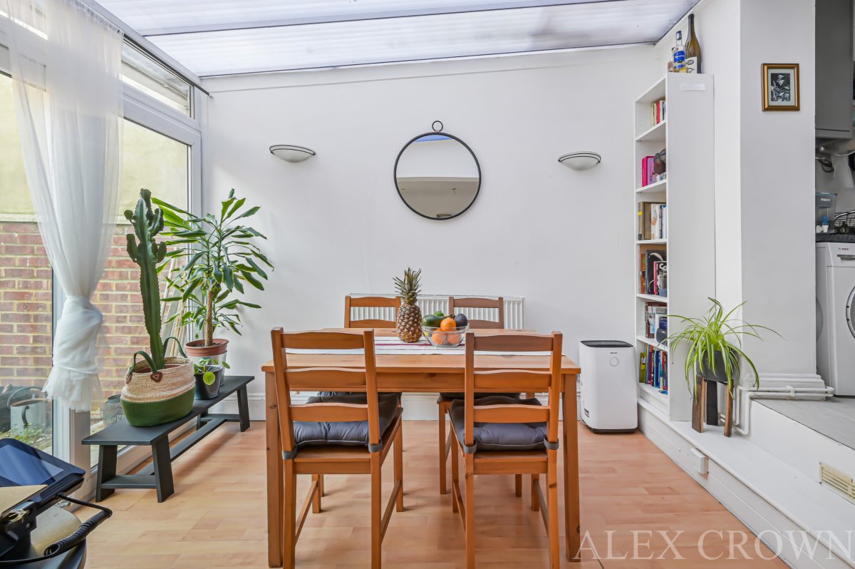 4 bedroom terraced house for sale 0