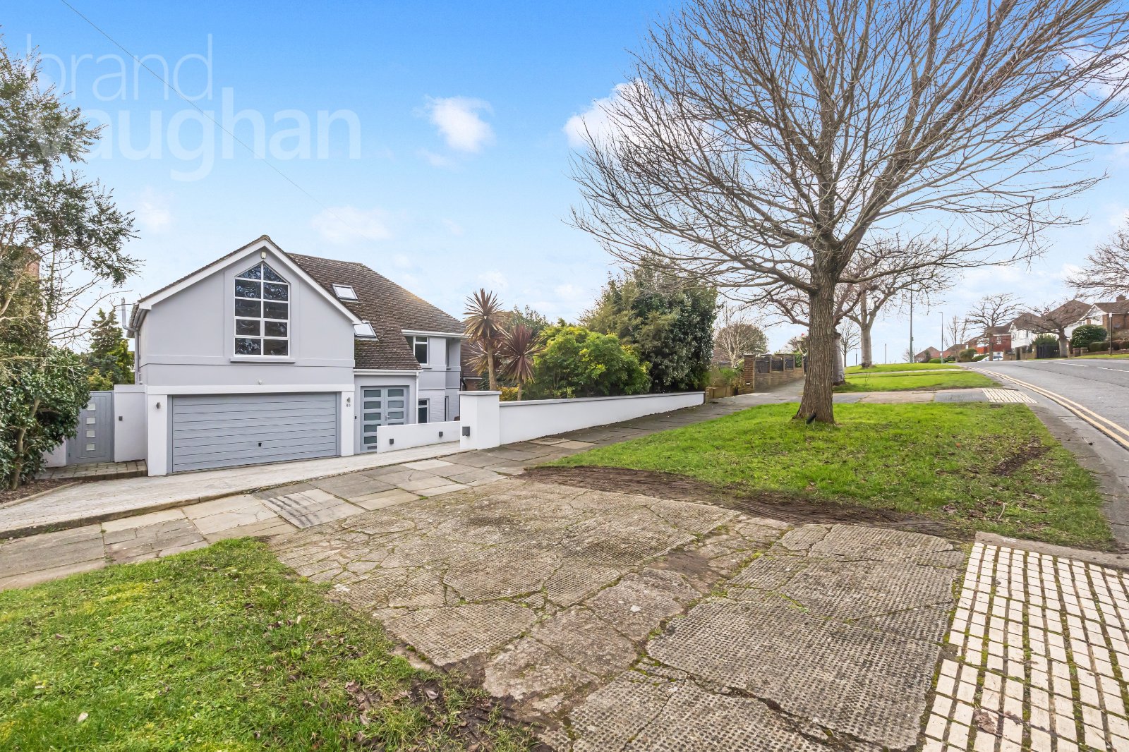 5 bedroom detached house for sale 0