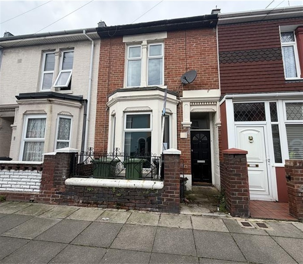 3-bed terraced on Renny Road, Portsmouth, £185,000