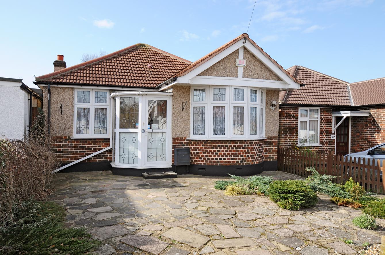 Free property report 24 Woodford Crescent, Northwood, HA5 3TX Chimnie