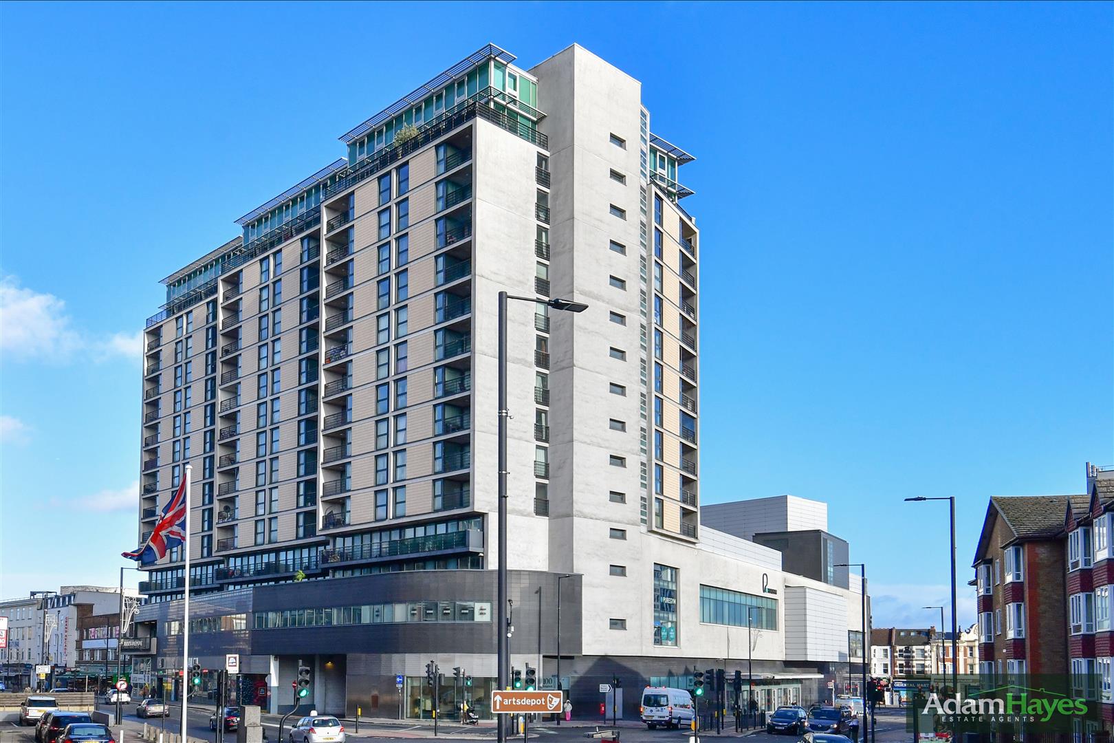 2-bed flat on Flat 701, 100, Kingsway, London, £325,000