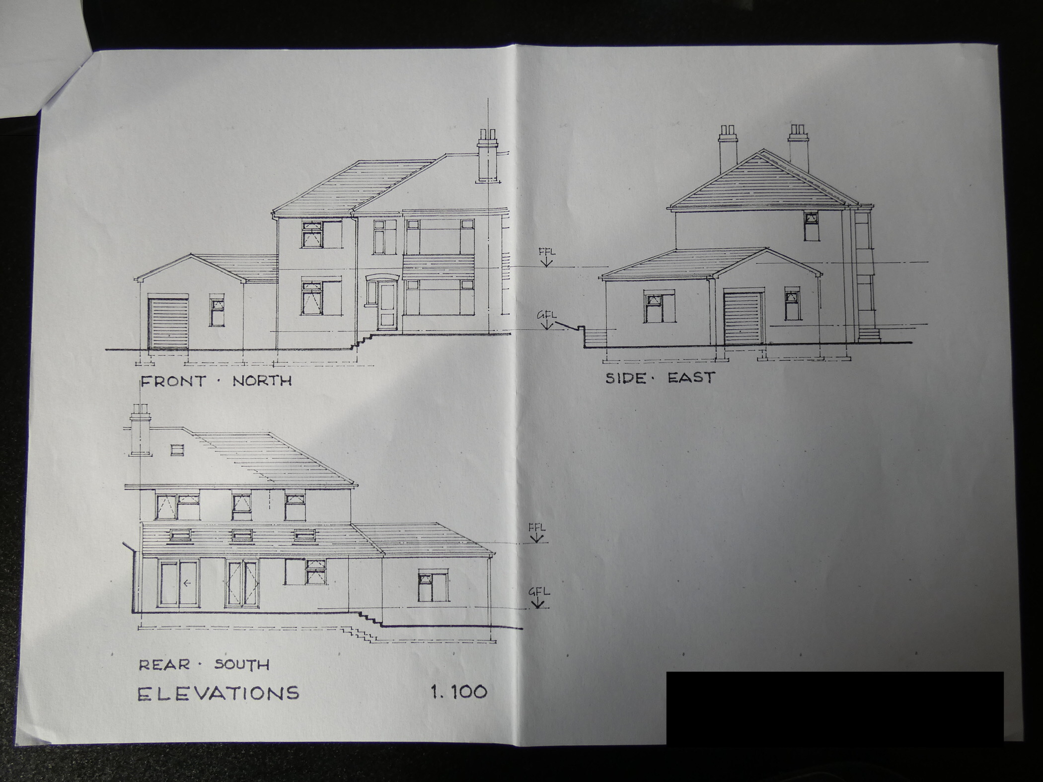 4 Bedrooms Semi-detached house for sale in Carrholm Mount, Chapel Allerton, Leeds LS7