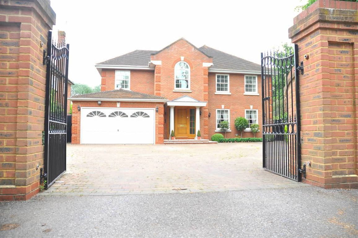 Free property report Penton House, Penton Hook Road, Stainesupon