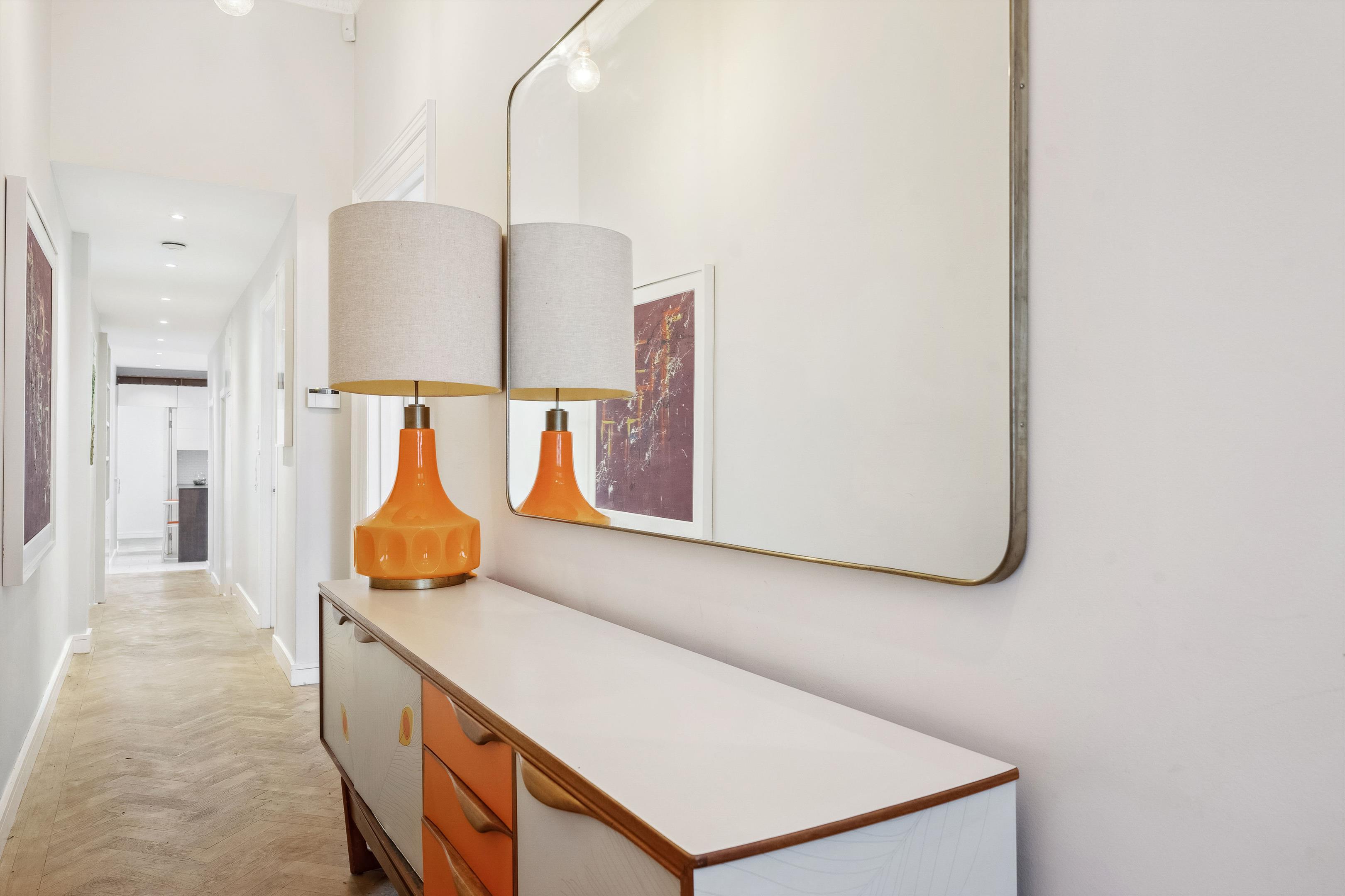 2 bedroom flat for sale 0