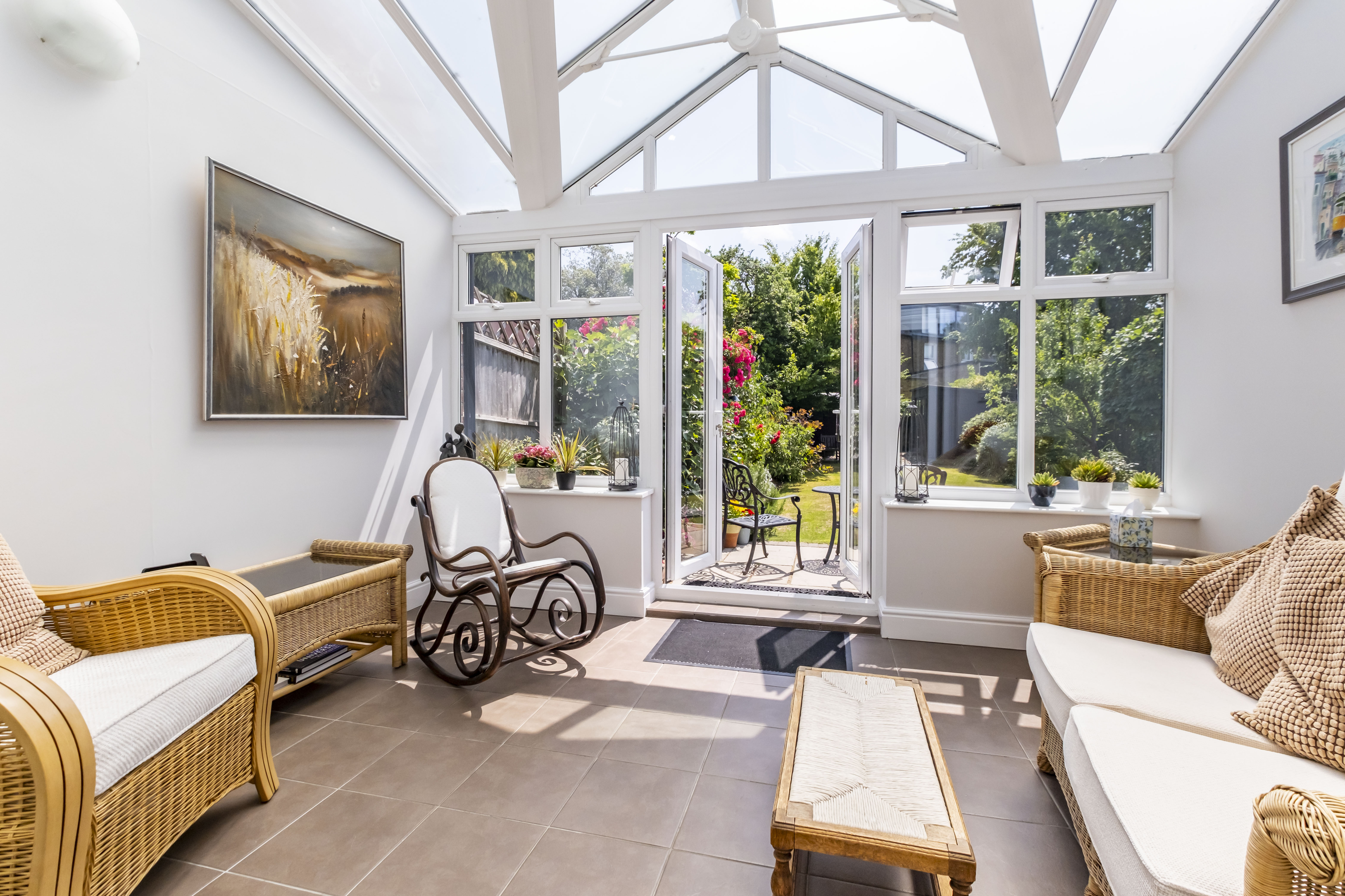 4 bedroom semi-detached house for sale 0