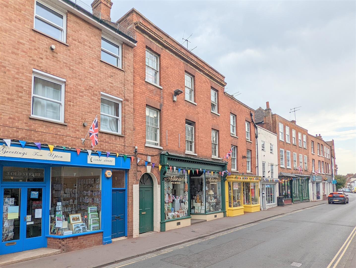 Studio Flat 2, 5, Old Street, Upton-Upon-Severn photo 2