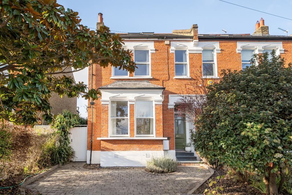 4 bedroom property for sale 0