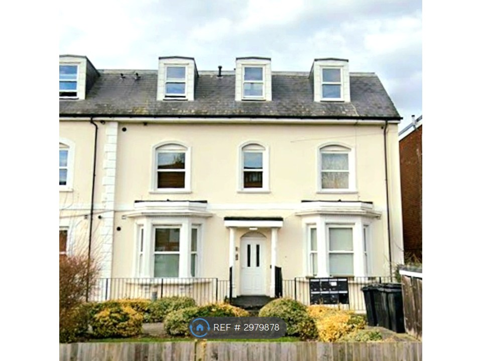 Flat, Enmore Road, London photo 4