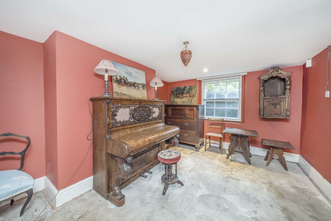 Photos of Hampton Court Road, East Molesey KT8 65789803 PrimeLocation