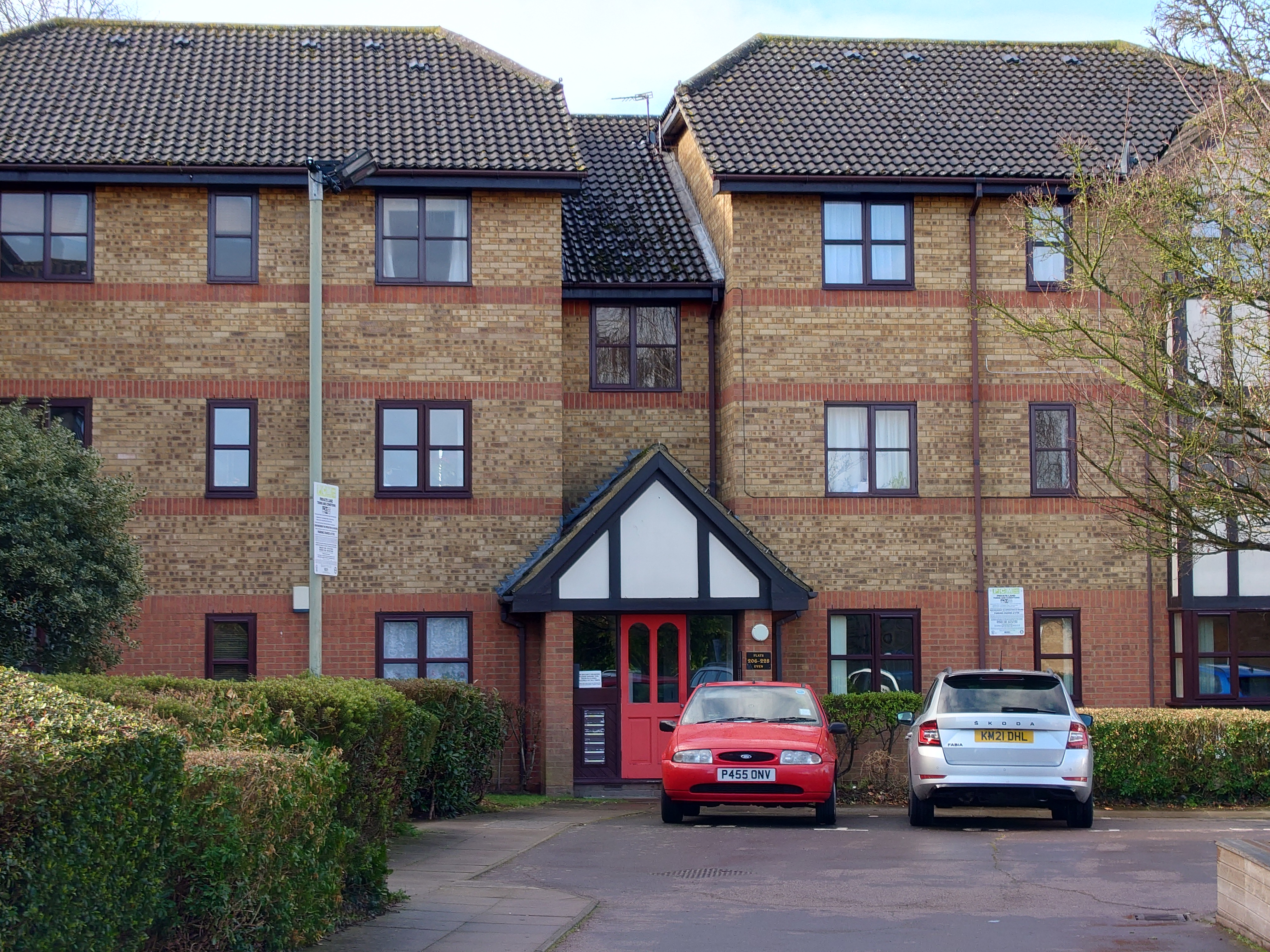 Redwood Grove , Bedford photo 2