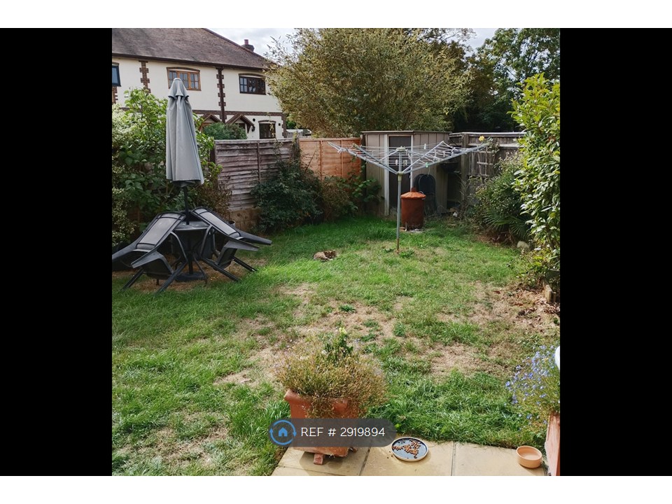 Flat A, Churchill Avenue, Aylesbury photo 4