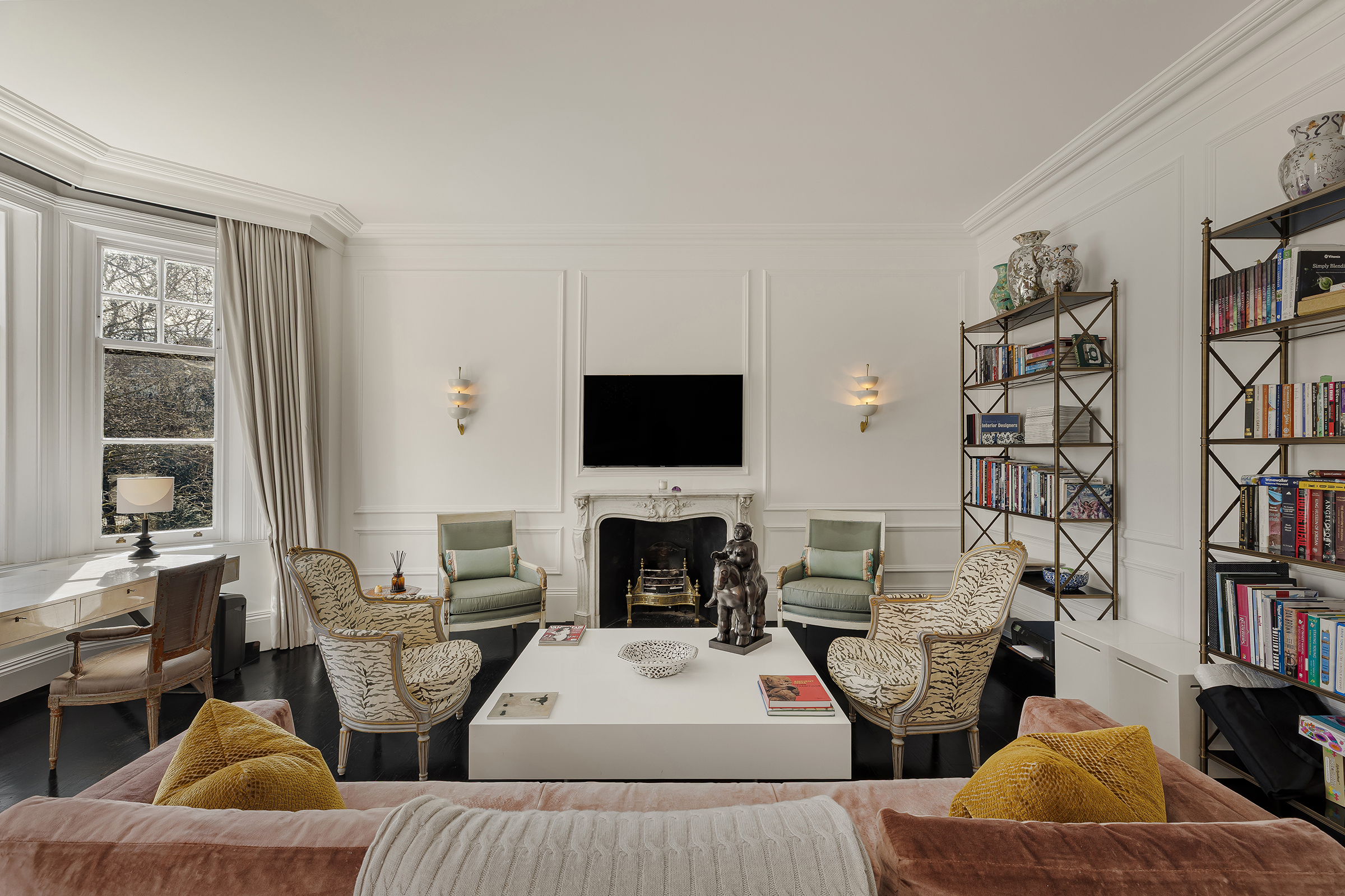 2 bedroom flat for sale 0