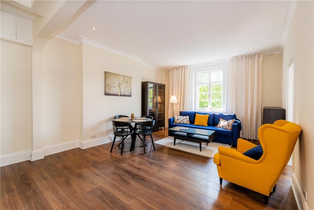 162 Stepney Way, London photo 4