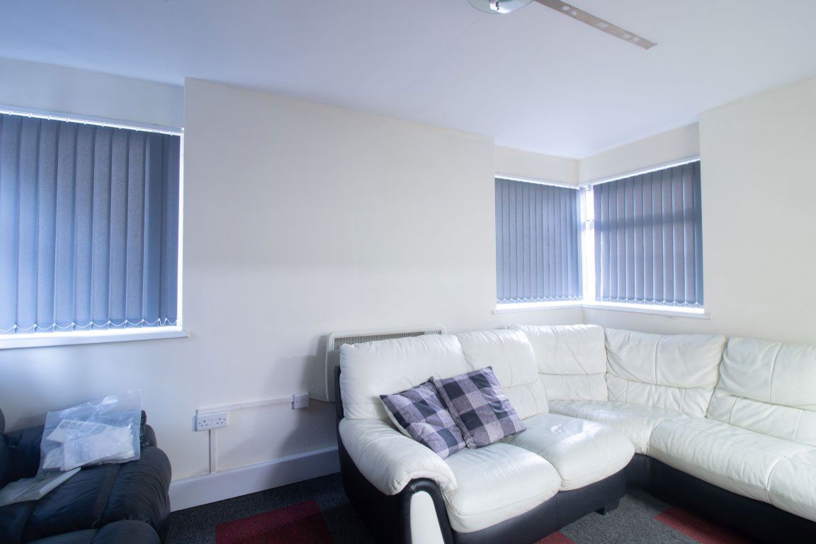 Unit 2 Darren Drive, Prince Of Wales Industrial Est, Newport photo 4