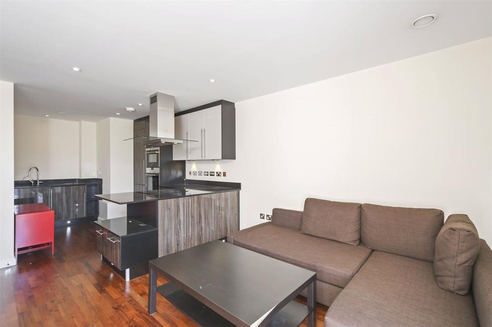 First Floor Flat, 21, Bulstrode Street, London photo 5