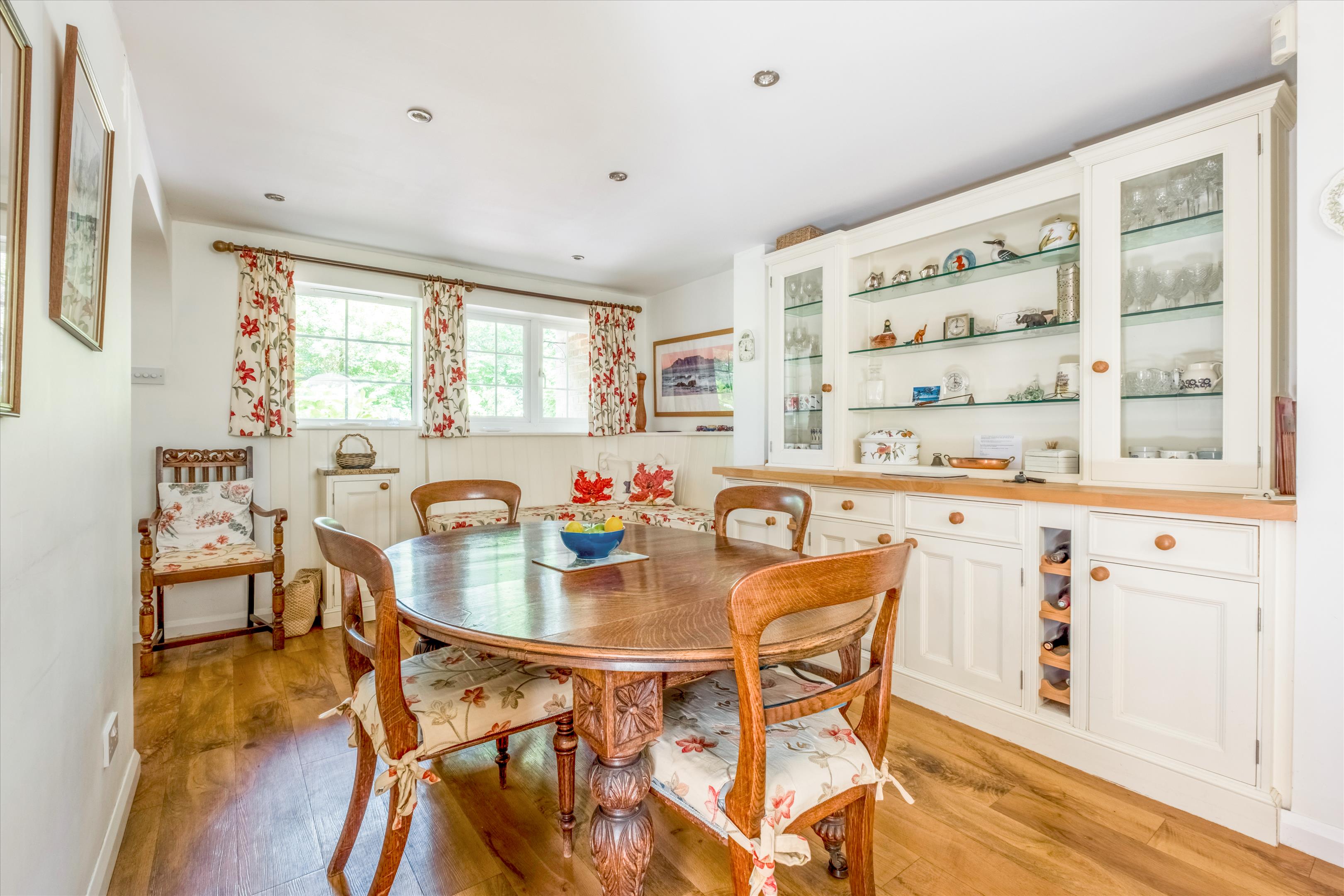 4 bedroom detached house for sale 0