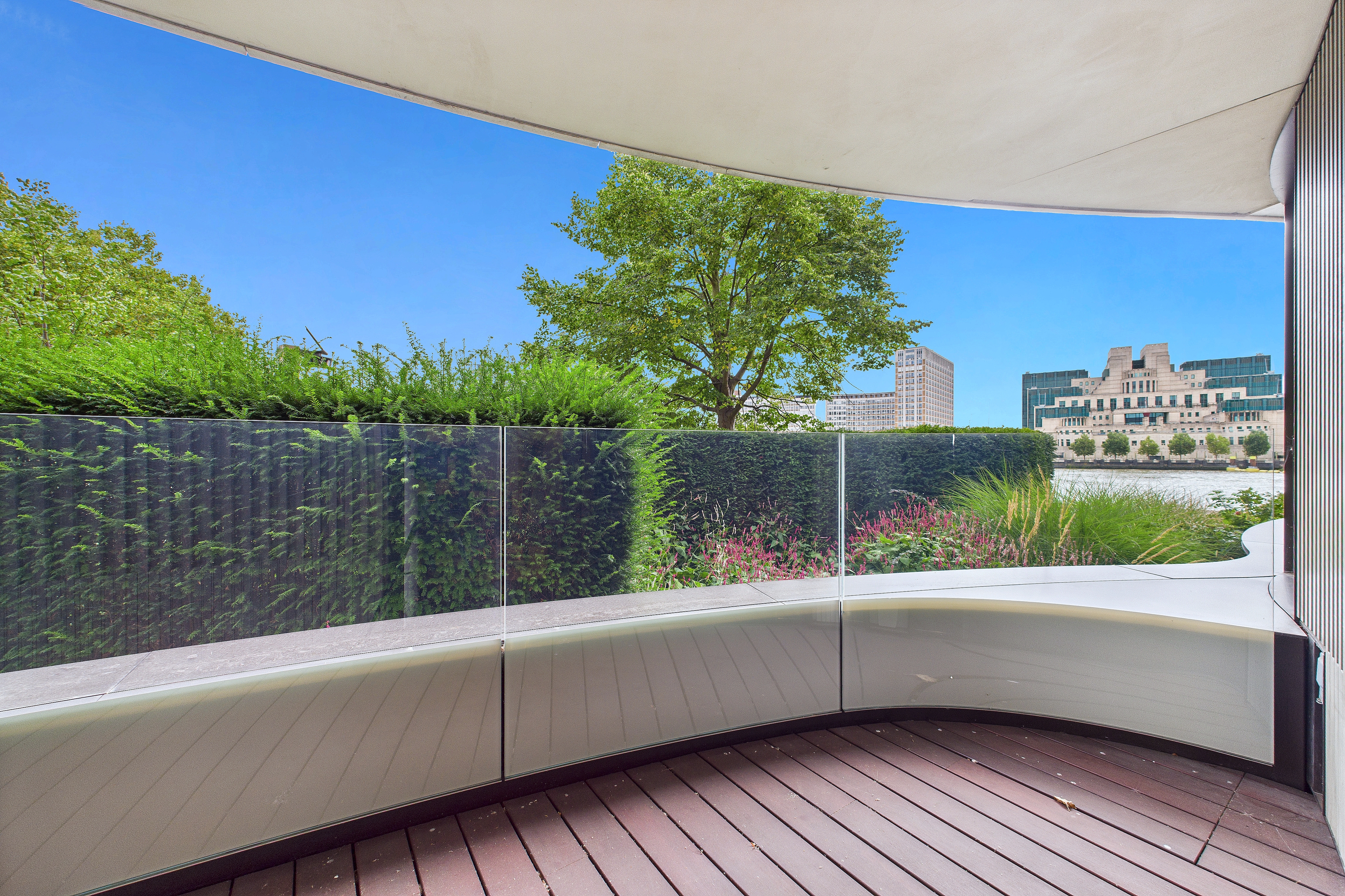 Apartment E001, Riverwalk 161, Millbank, LONDON photo 4