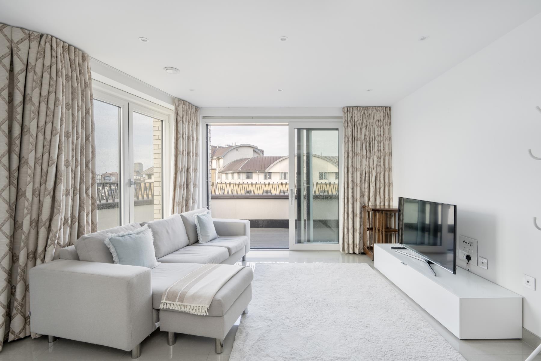3 bedroom flat for sale 0