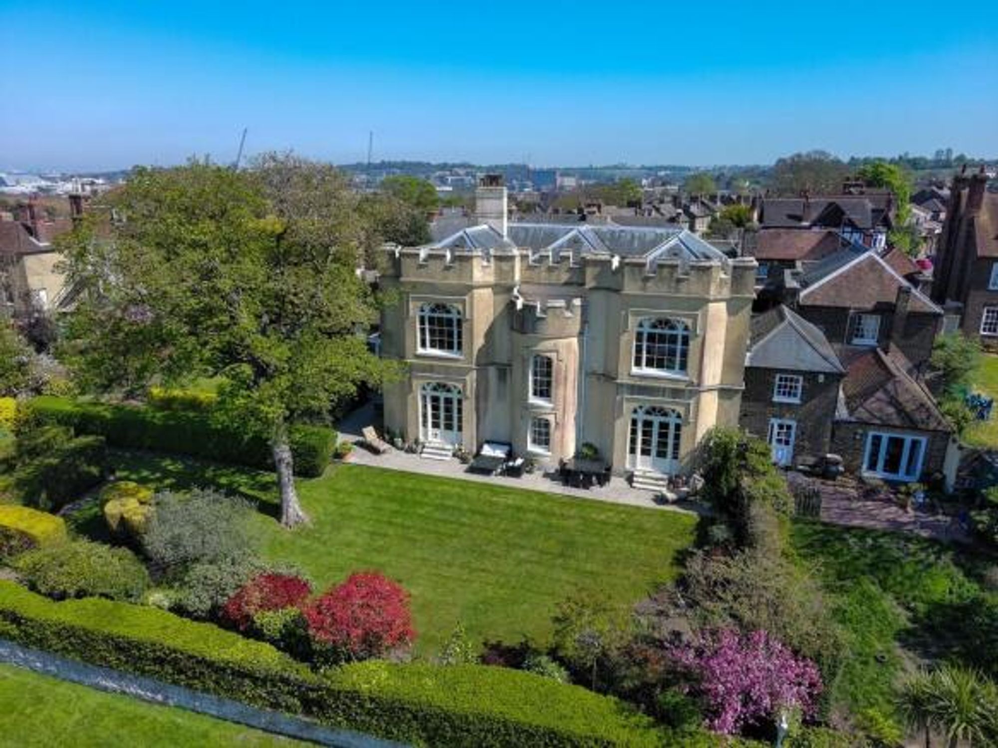 10 bedroom detached house for sale in Gainsborough