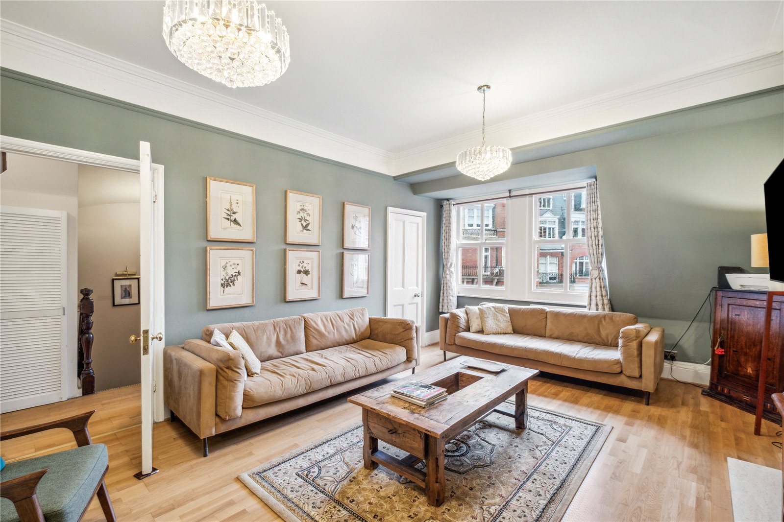4 bedroom flat for sale 0