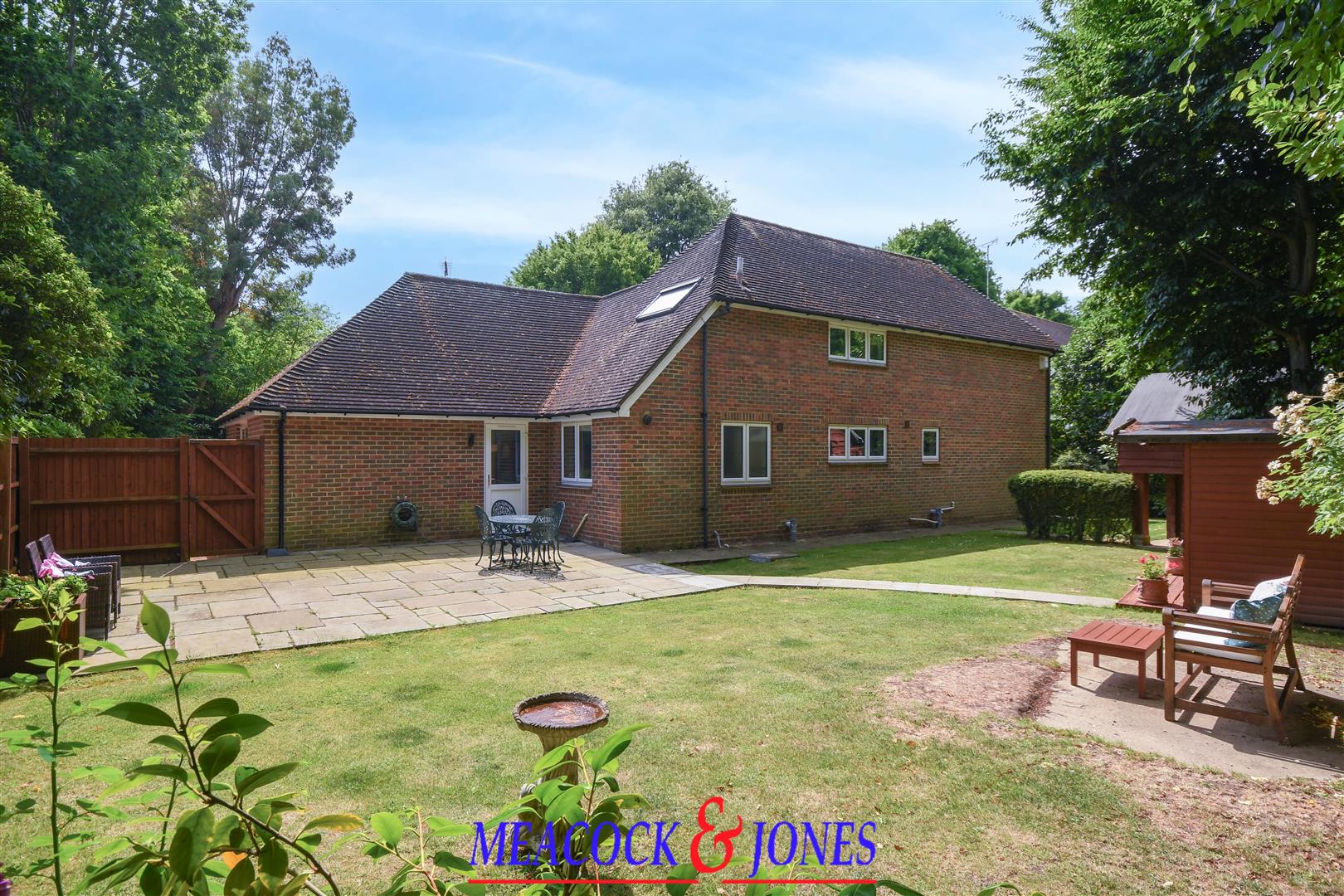 4 bedroom detached house for sale 0