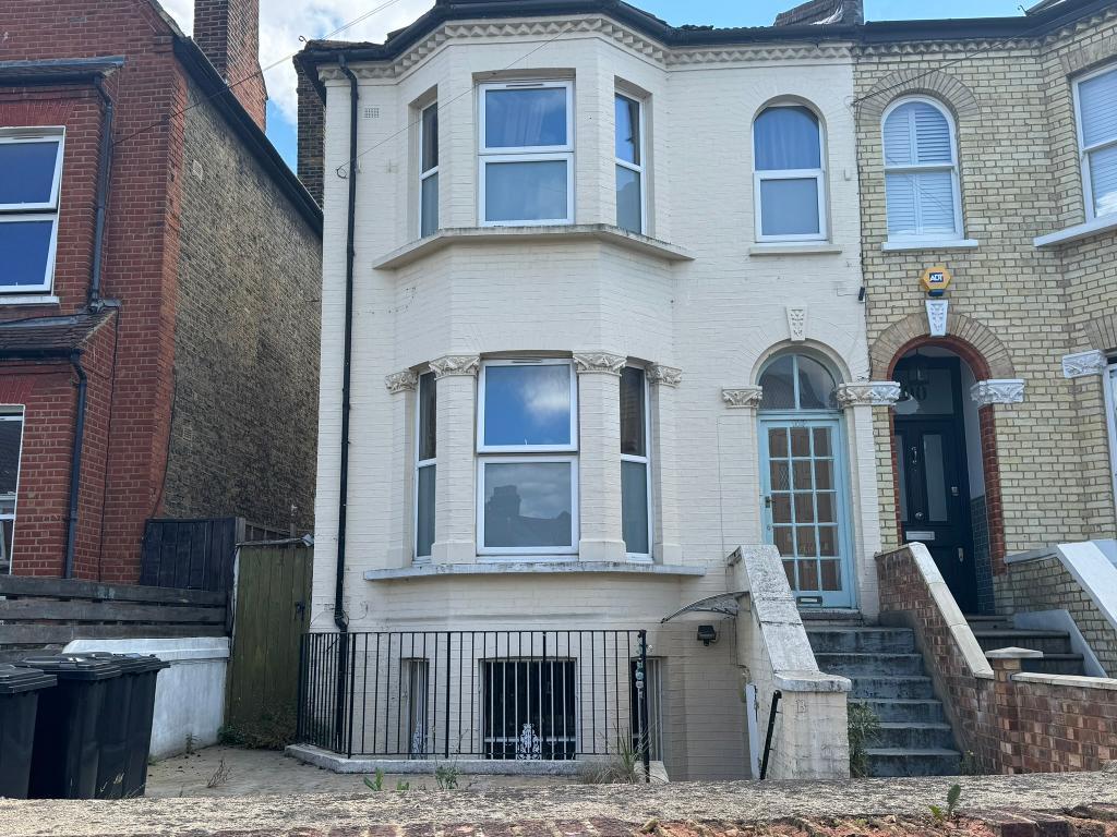 102, Rossiter Road, Balham photo 2