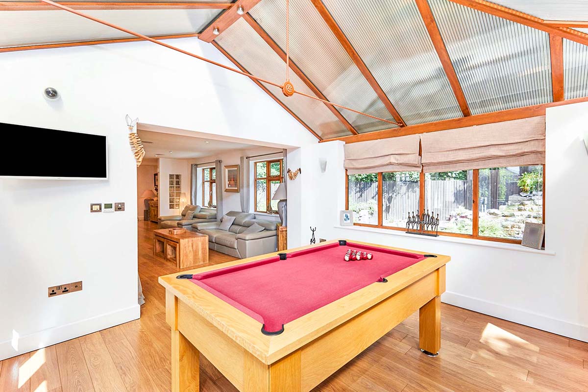 Photos of Court Farm Lane, Branston, BurtonOnTrent, Staffordshire