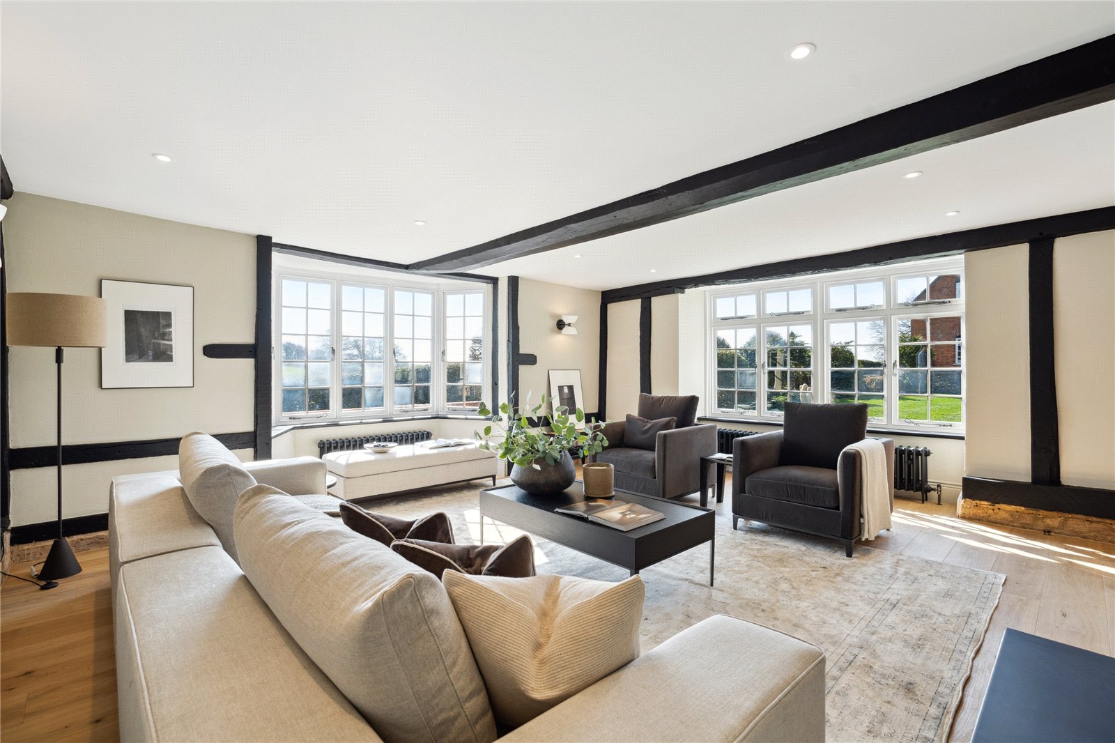 4 bedroom detached house for sale 0