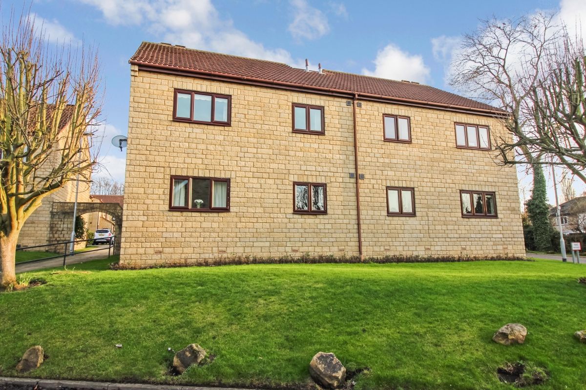 Free property report 3 Millgarth Court, Collingham, Wetherby, LS22 5JZ