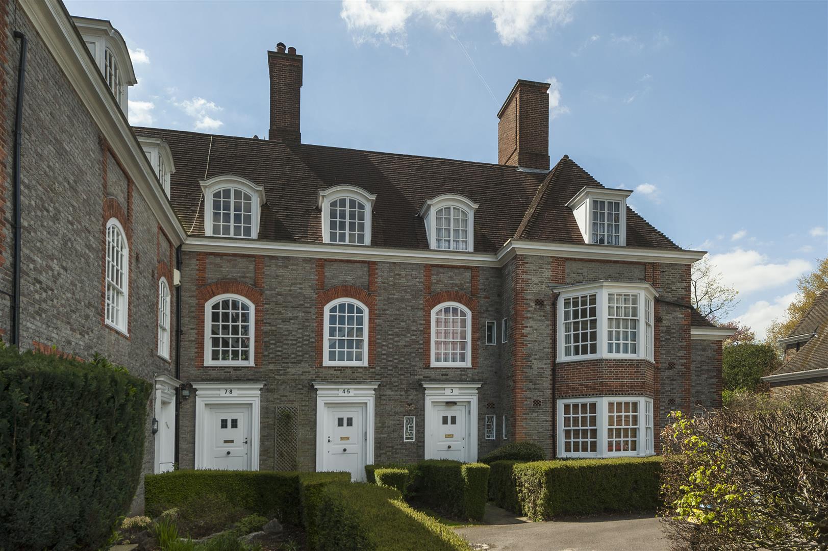 2 bedroom flat for sale