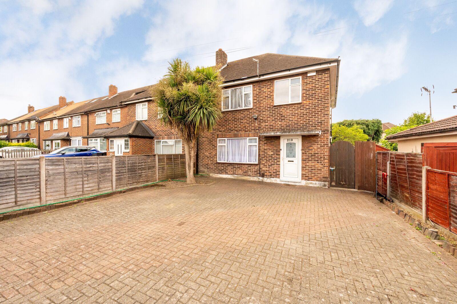 Tudor Drive, Morden photo 2