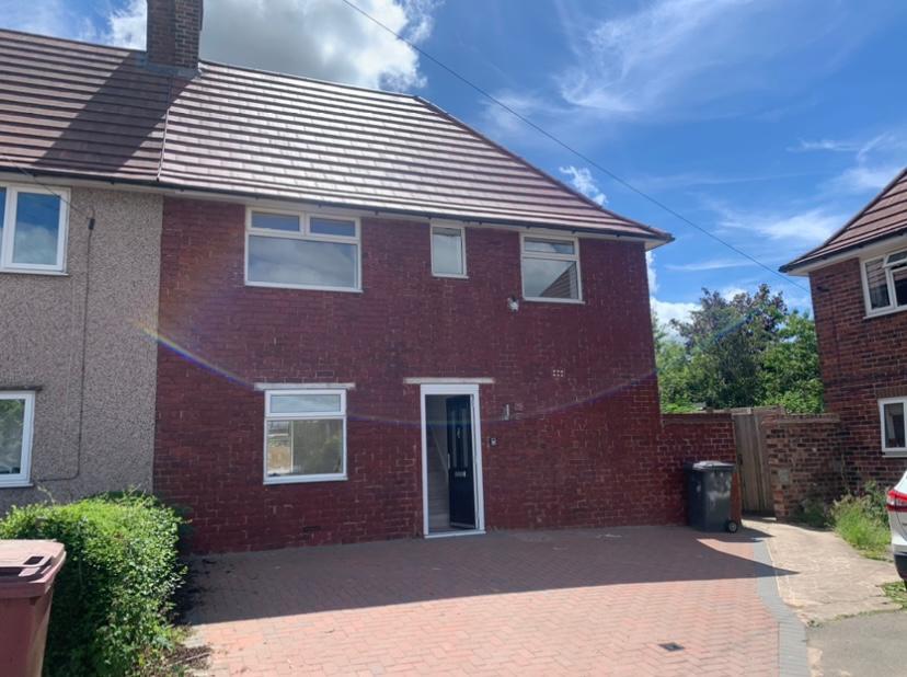 29, Searston Avenue, CHESTERFIELD photo 3