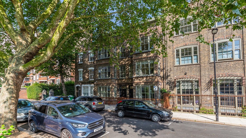 4 bedroom town house for sale 0