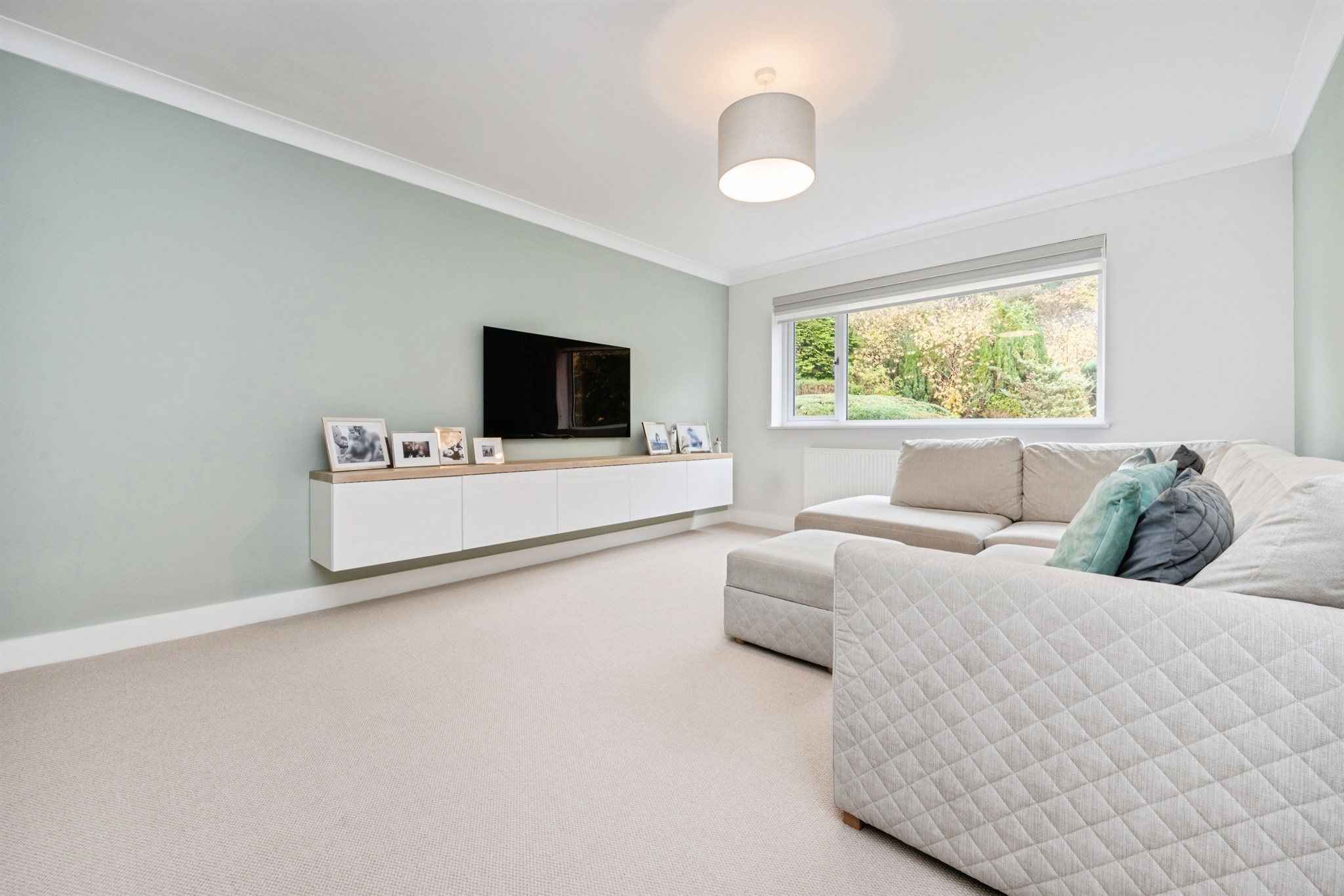 4 bedroom detached house for sale 0