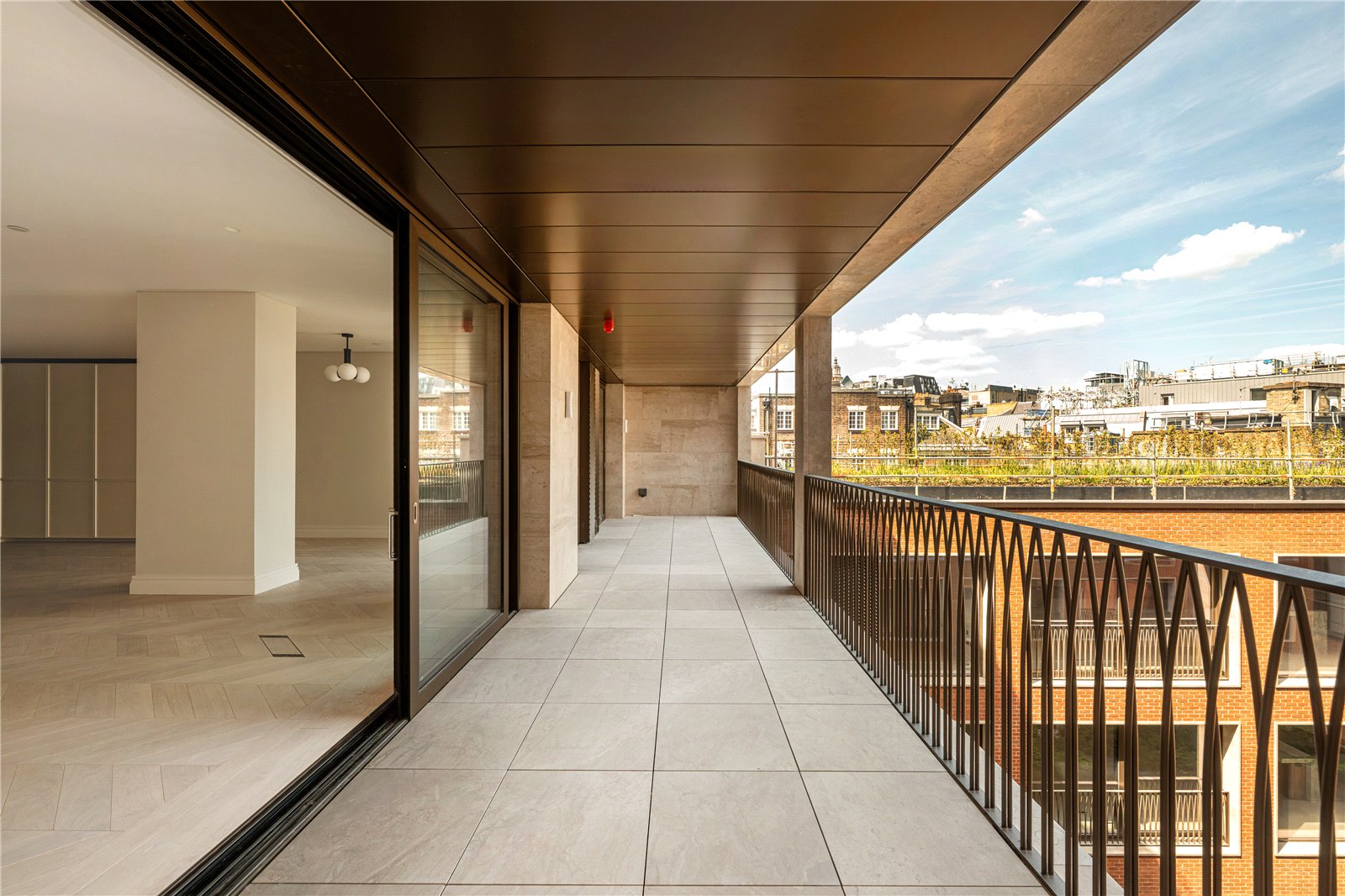 4 bedroom new flat for sale 0