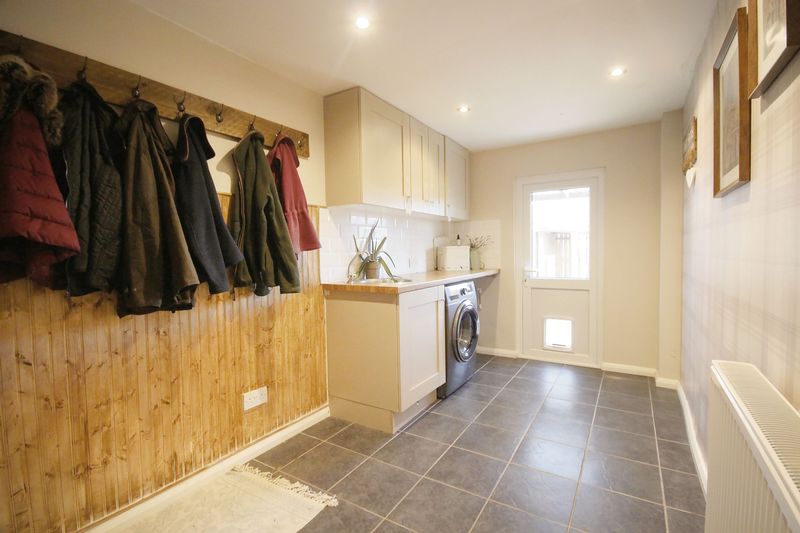 Free property report 12 Shelmore Way, Gnosall, Stafford, ST20 0DT Chimnie