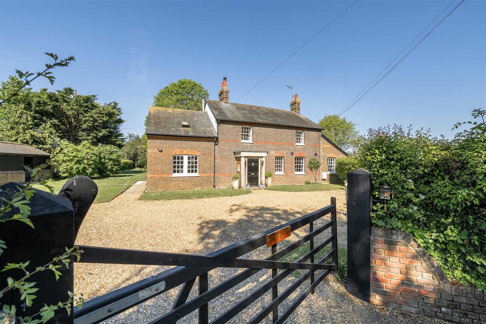 5 bedroom terraced house for sale
