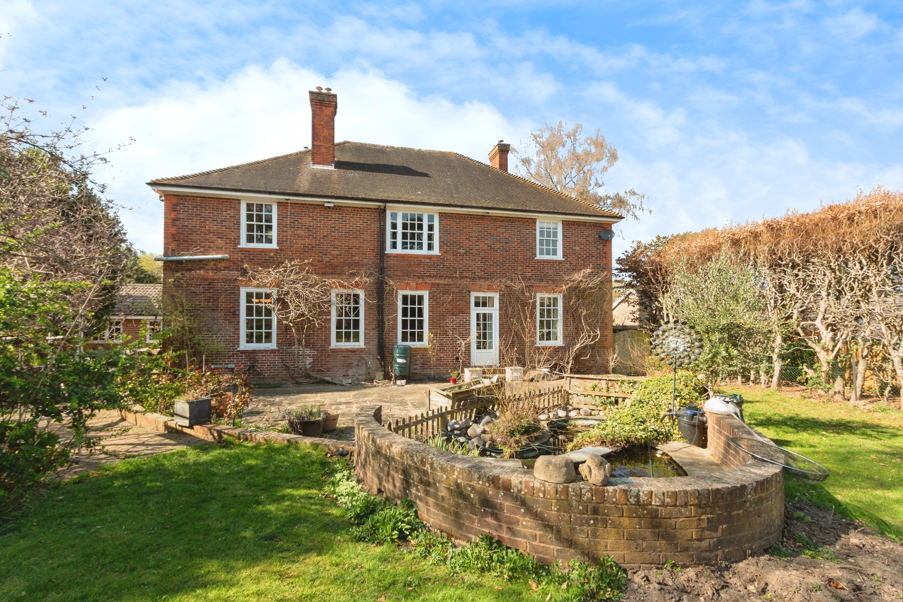 5 bedroom detached house for sale 0