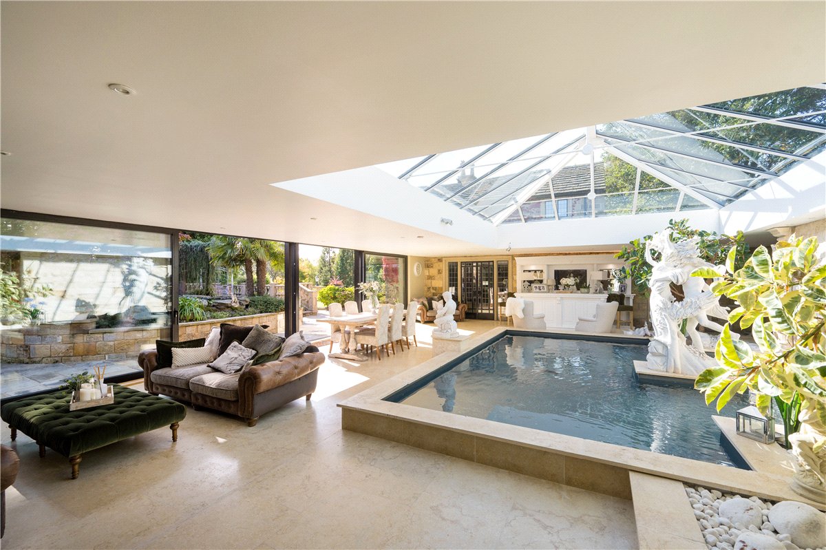 4 bedroom detached house for sale 0