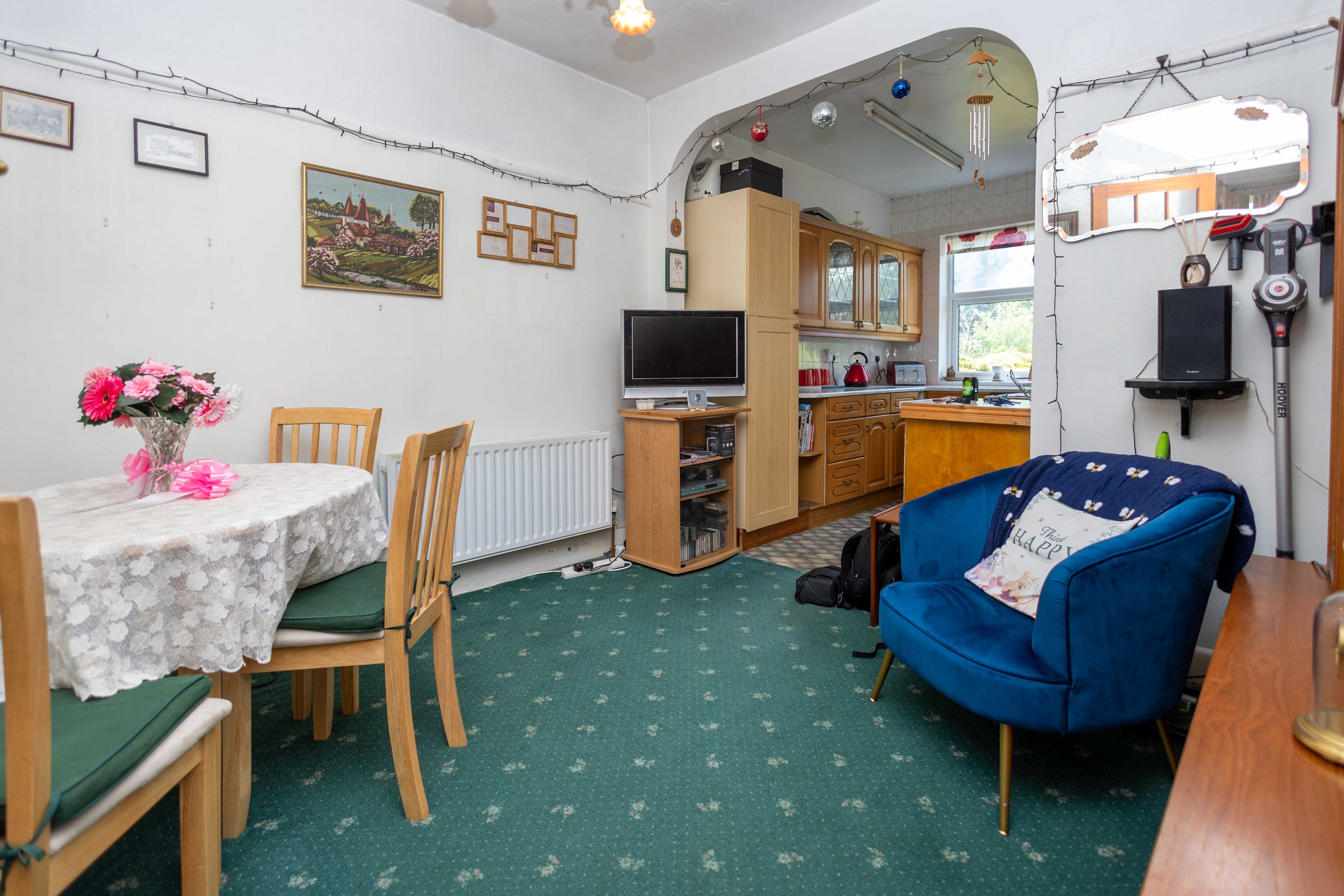 Photos of Broughton Close, Bournemouth BH10 66068062 PrimeLocation