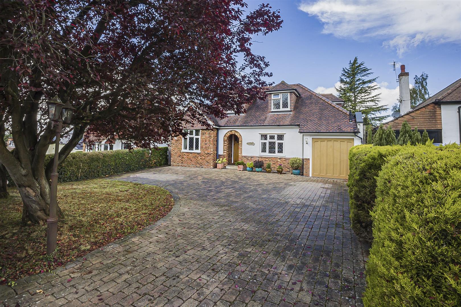 4 bedroom detached house for sale - Million Plus.com The Luxury Marketplace
