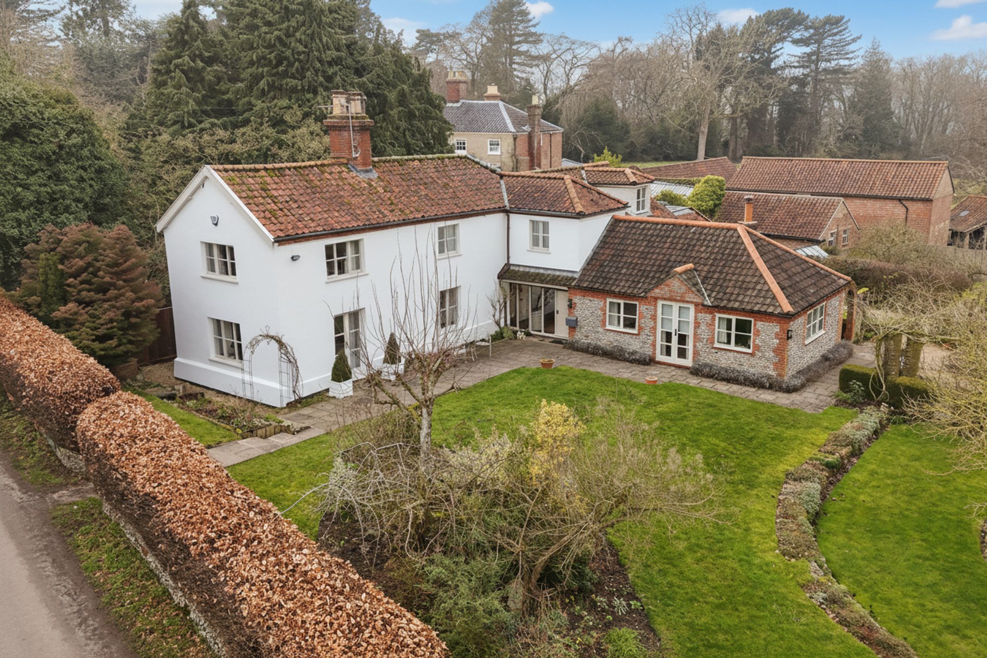Thistledown Cottage Chandler Road, Norwich photo 3