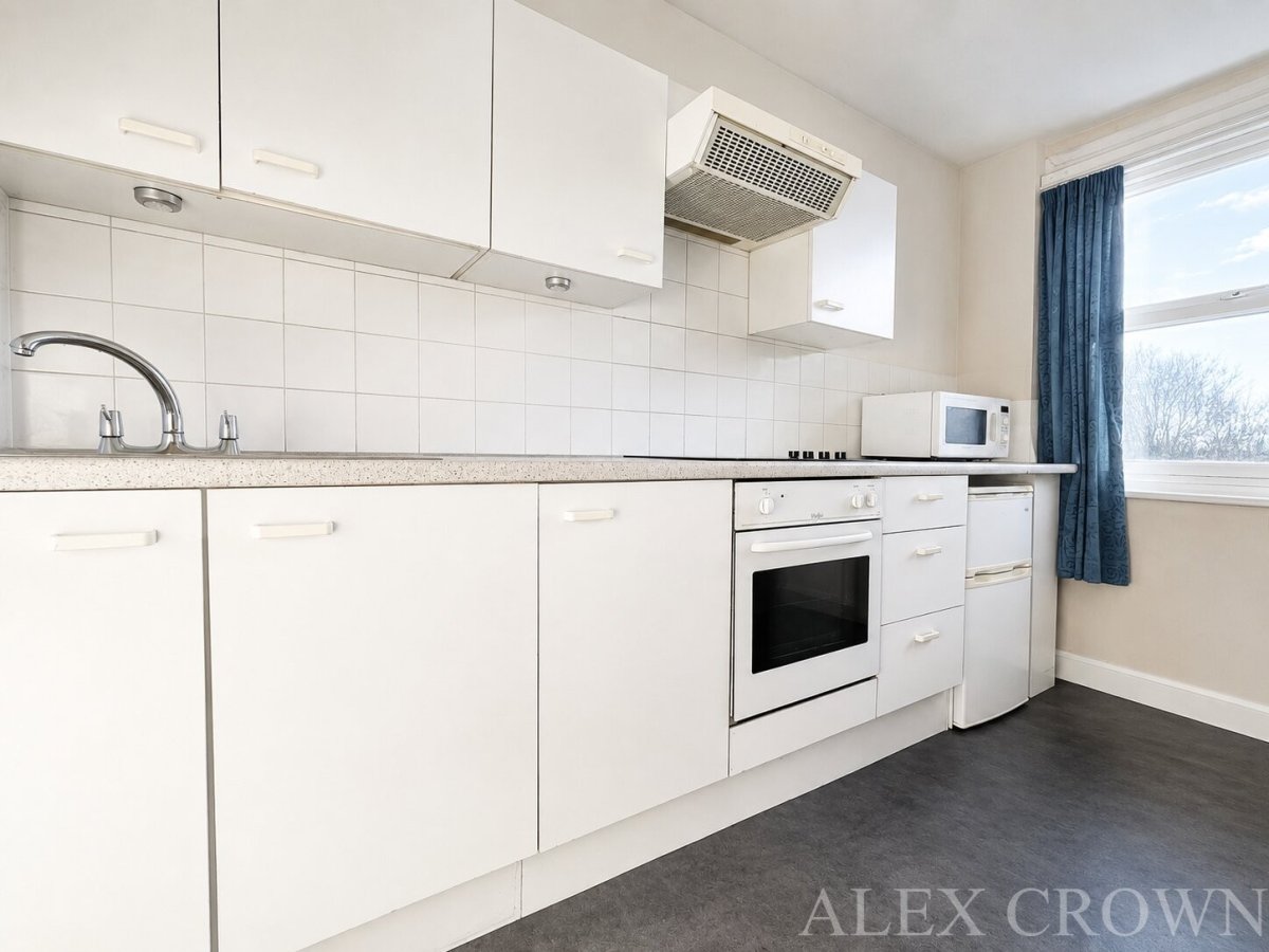 Room 5, 700, Holloway Road, London photo 5