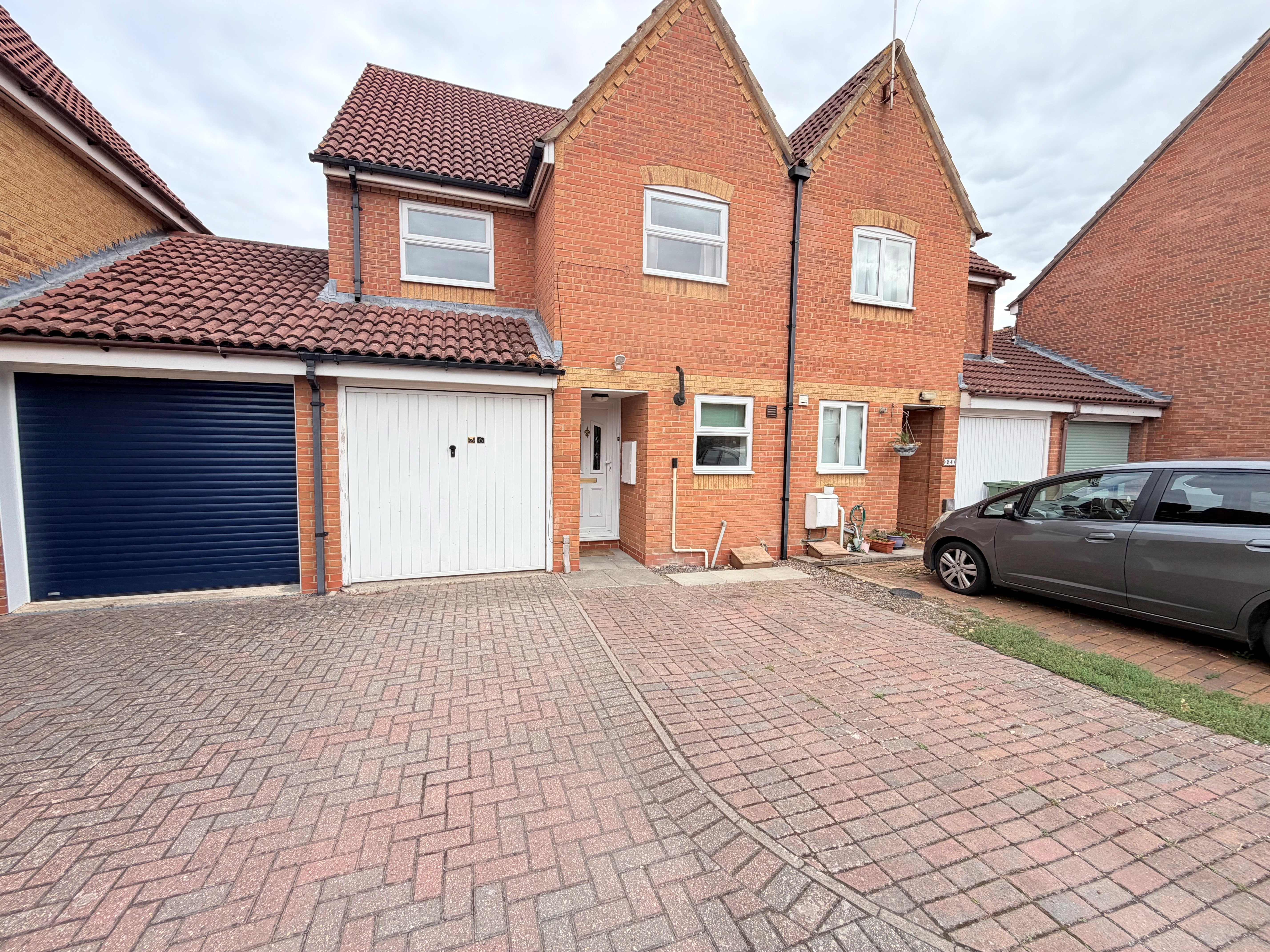 3-bed house on 26, Darent Place, DIDCOT, £1,750/mo