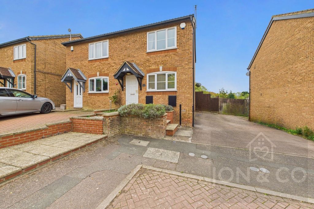 2-bed semi-detached on 54, Worcester Close, West Northamptonshire, £235,000