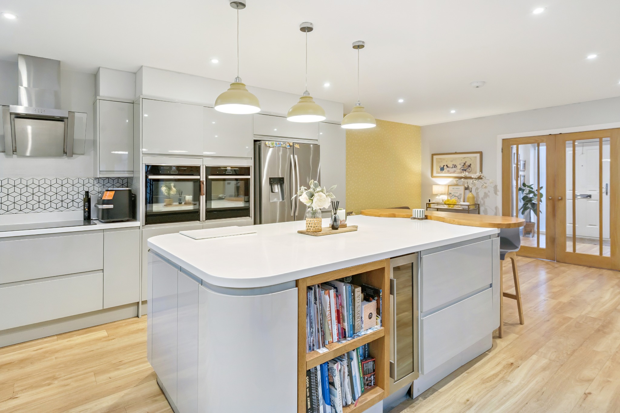 5 bedroom detached house for sale 0