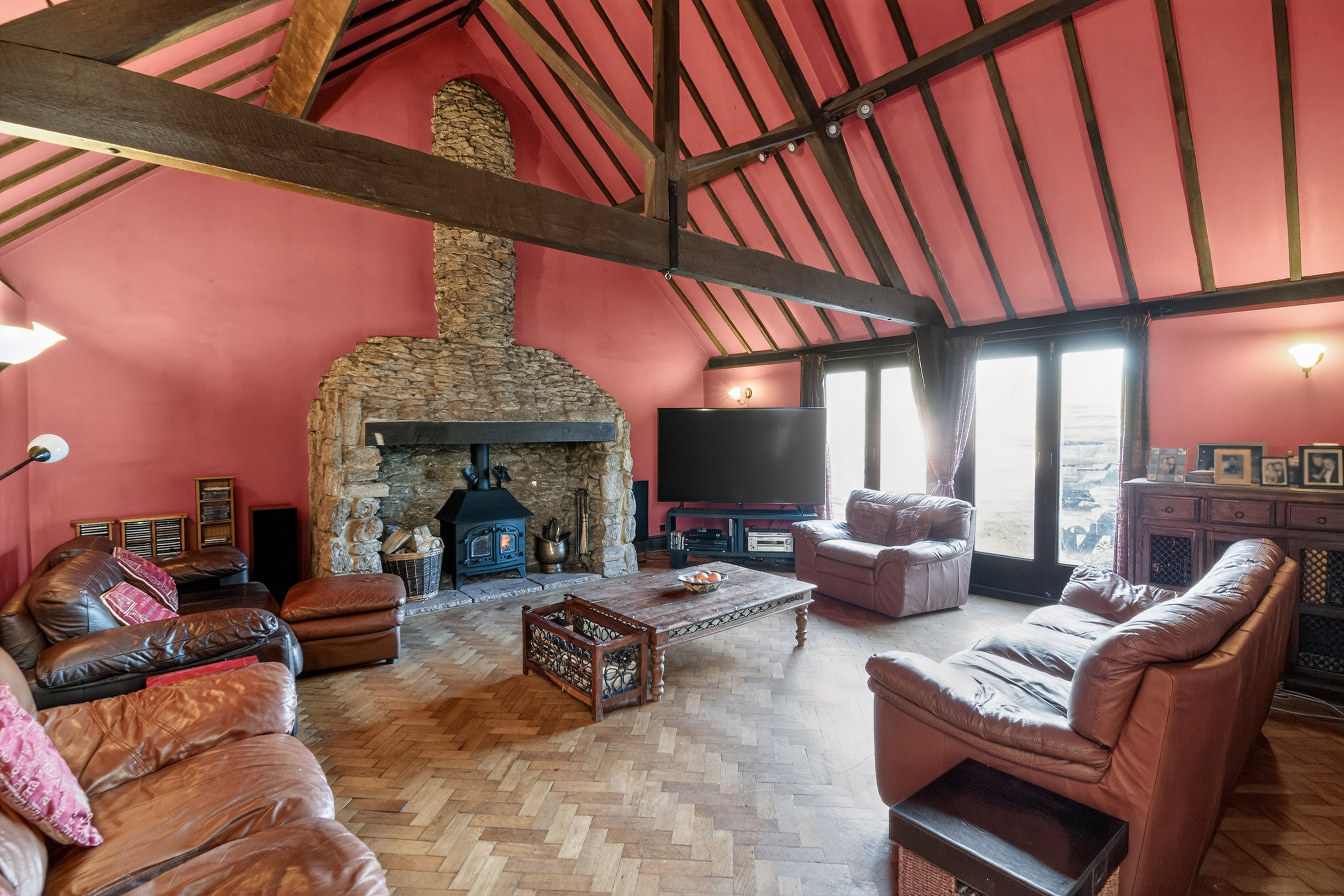 4 bedroom detached house for sale 0